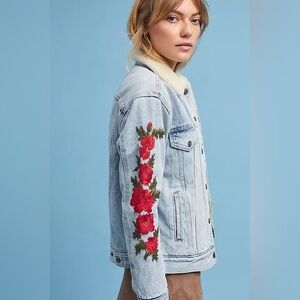 Levis Ex Boyfriend Embroidered Rose Sherpa Denim Trucker Jacket